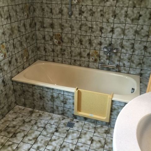 Barrierefreie Badewanne